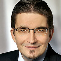 Prof. Dr. med. Dipl.-Kfm. Reinhard Strametz Strametz_Reinhard_Fotostudio_Hoffmann.jpg