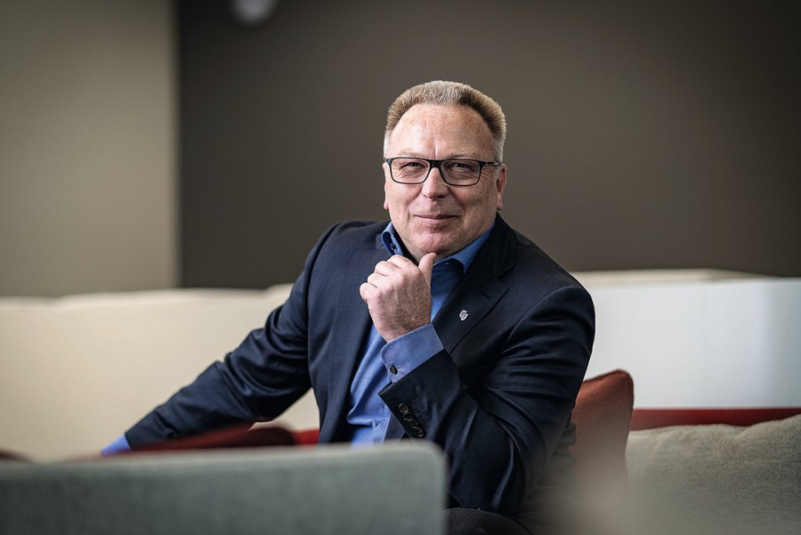 Dr. med. Edgar Pinkowski editorial_pinkowski_neu_f_peter_juelich.jpg