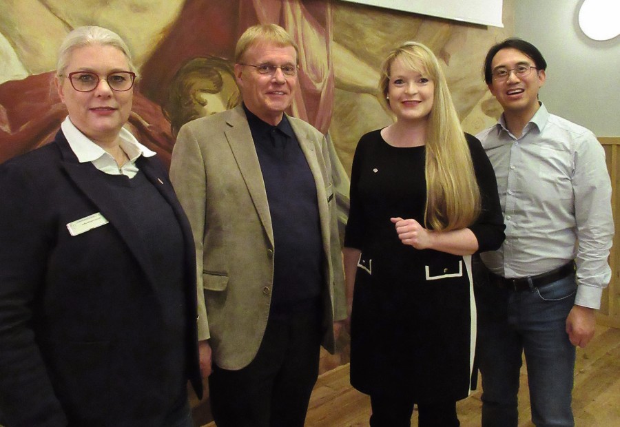 Gastgeber und Referenten des Abends bezaek_giessen.jpg
