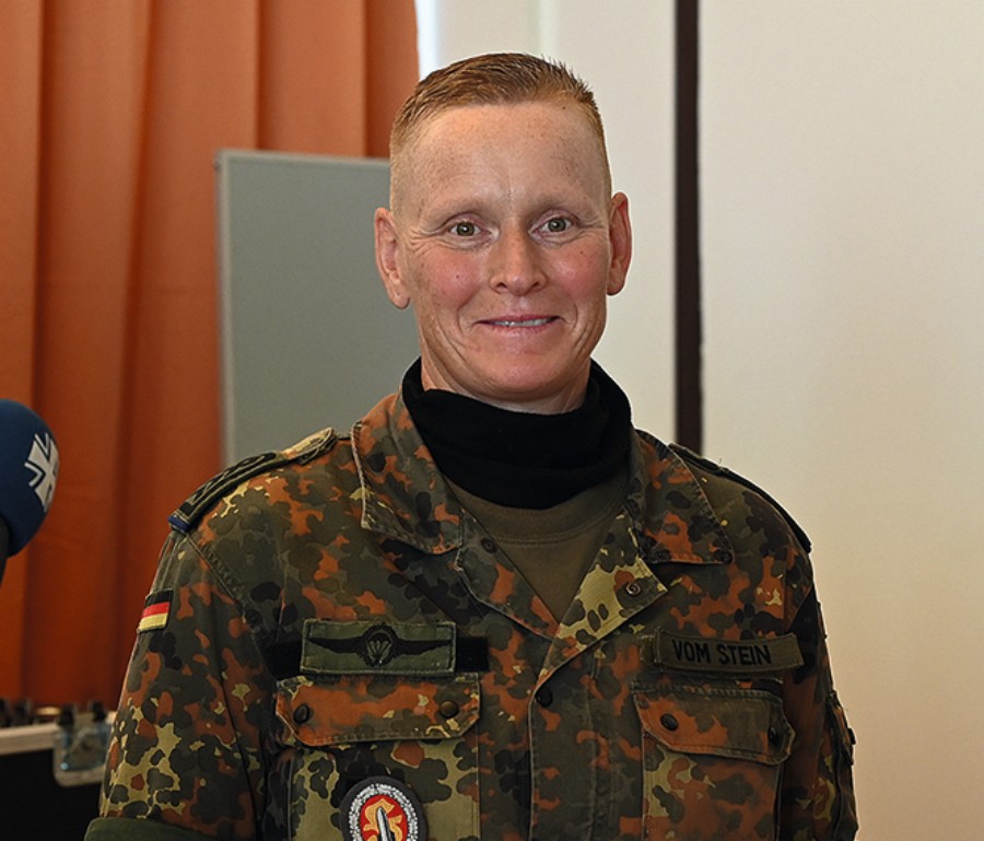 monika_vom_stein_f_reus.jpg monika_vom_stein_f_reus.jpg