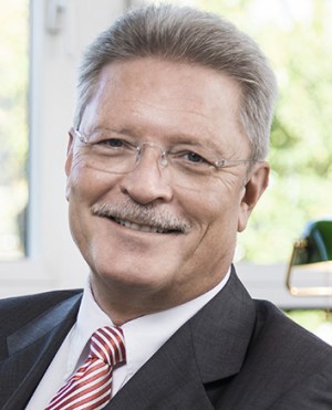 dr_iur_thomas_k_heinz_f_jens_haensel.jpg dr_iur_thomas_k_heinz_f_jens_haensel.jpg