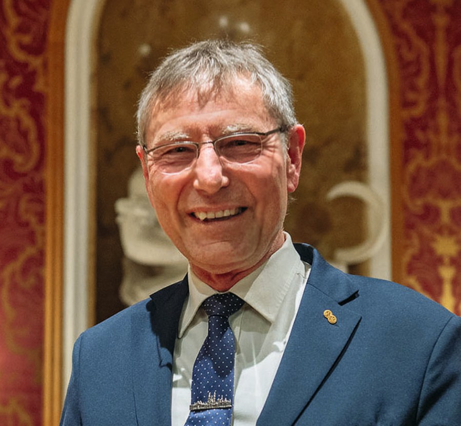 Dr. med. Thomas Sitte bei der Verleihung des Bundesverdienstkreuzes am 27.11.2023 im Fürstensaal des Fuldaer Stadtschlosses.