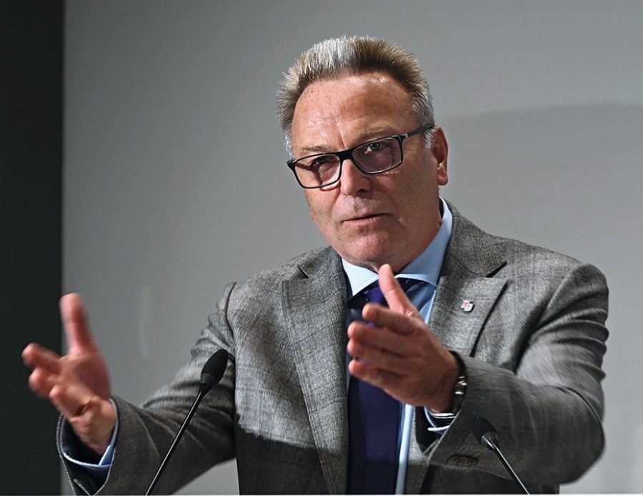 symp_edgar_pinkowski.jpg symp_edgar_pinkowski.jpg