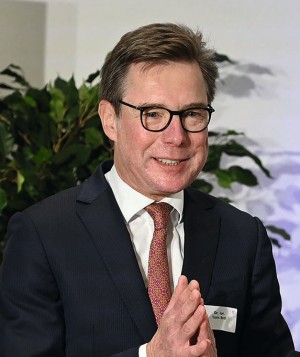 symp_tom_erdt.jpg symp_tom_erdt.jpg