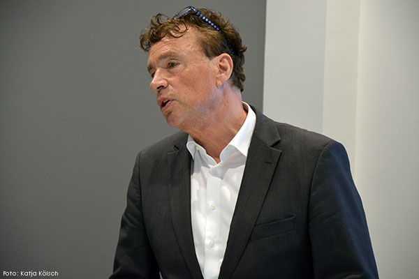 Foto von Dr. med. Alexander Wolff von Gudenberg, Institutsleiter der Kasseler Stottertherapie und Facharzt für Allgemeinmedizin, Stimm- und Sprachstörungen