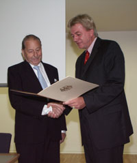 Foto von Prof. Dr. med. Horst Joachim Rheindorf und Volker Bouffier