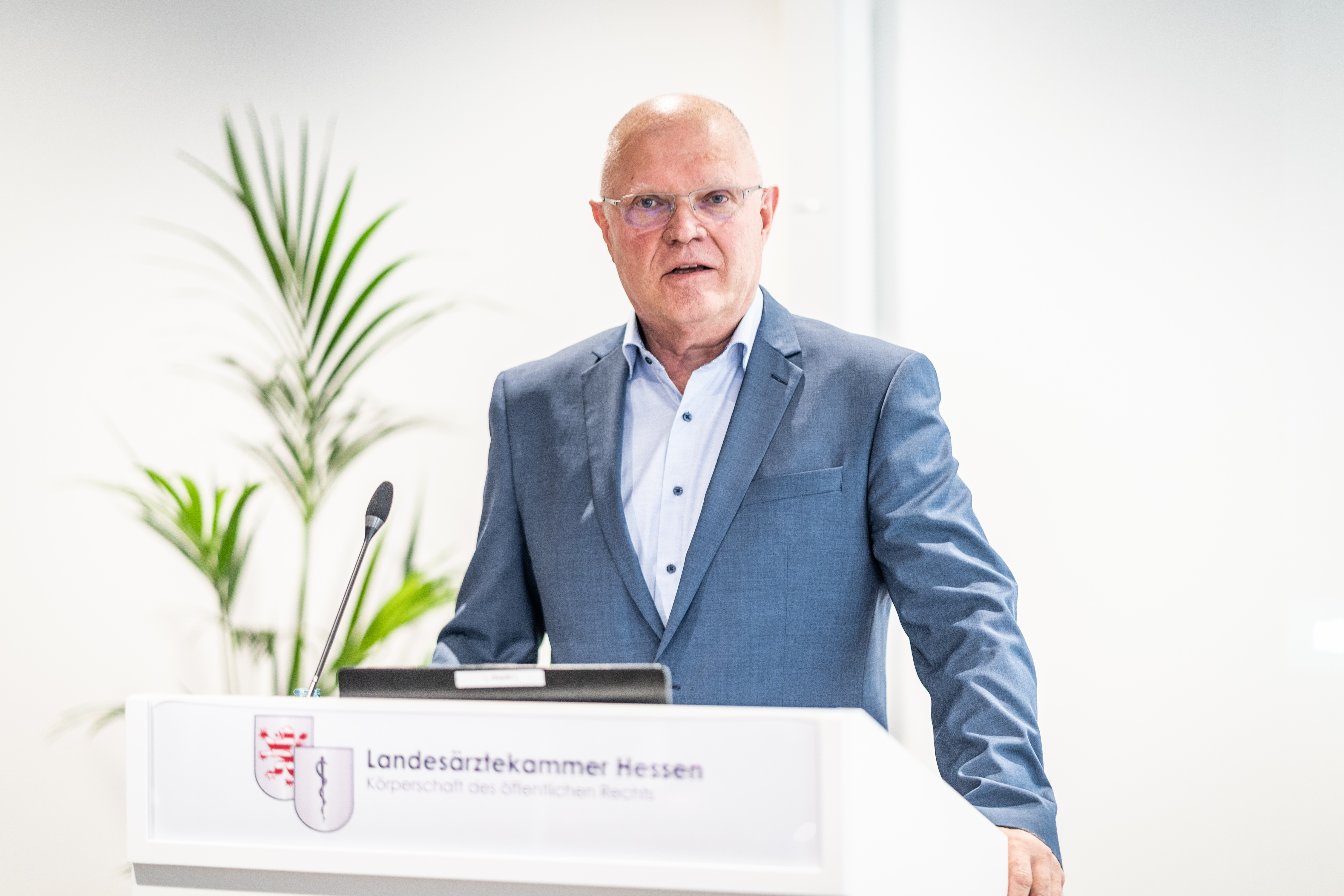 Ehrung für Prof. Thomas Weber Foto von Prof. Thomas Weber